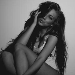 Asiiiula's profile picture. Hi :) I'm Joanna' I'm 18 :) I ♥ music.