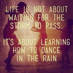 Amo Bailar,Escucho Musica De Ross Lynch y Me Gusta Comer Comida Rica =)