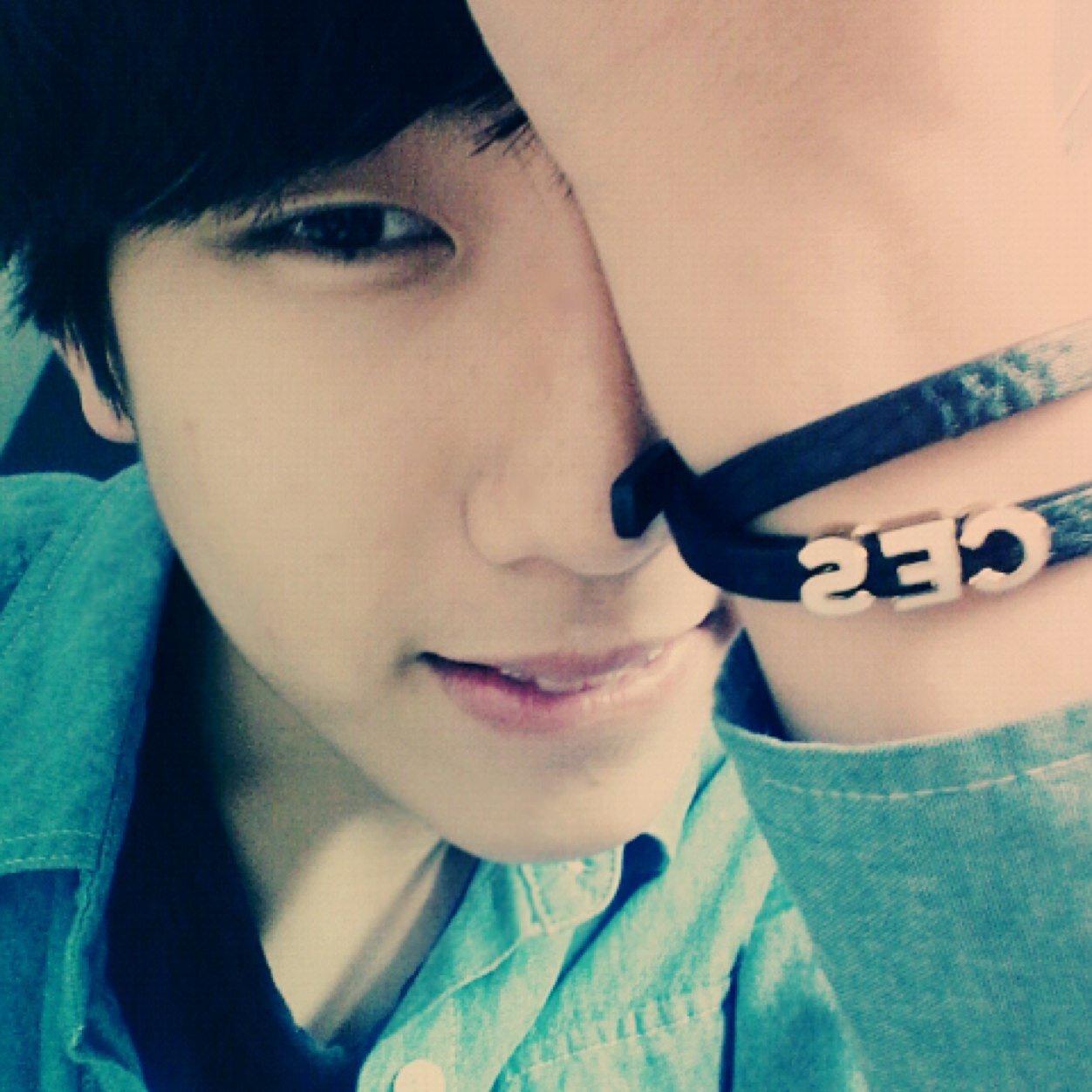 IAmHNBStaff20's profile picture. DONT FOLLOW THIS TWITTER ACC. FOLLOW @HemNewBoysPH instead.