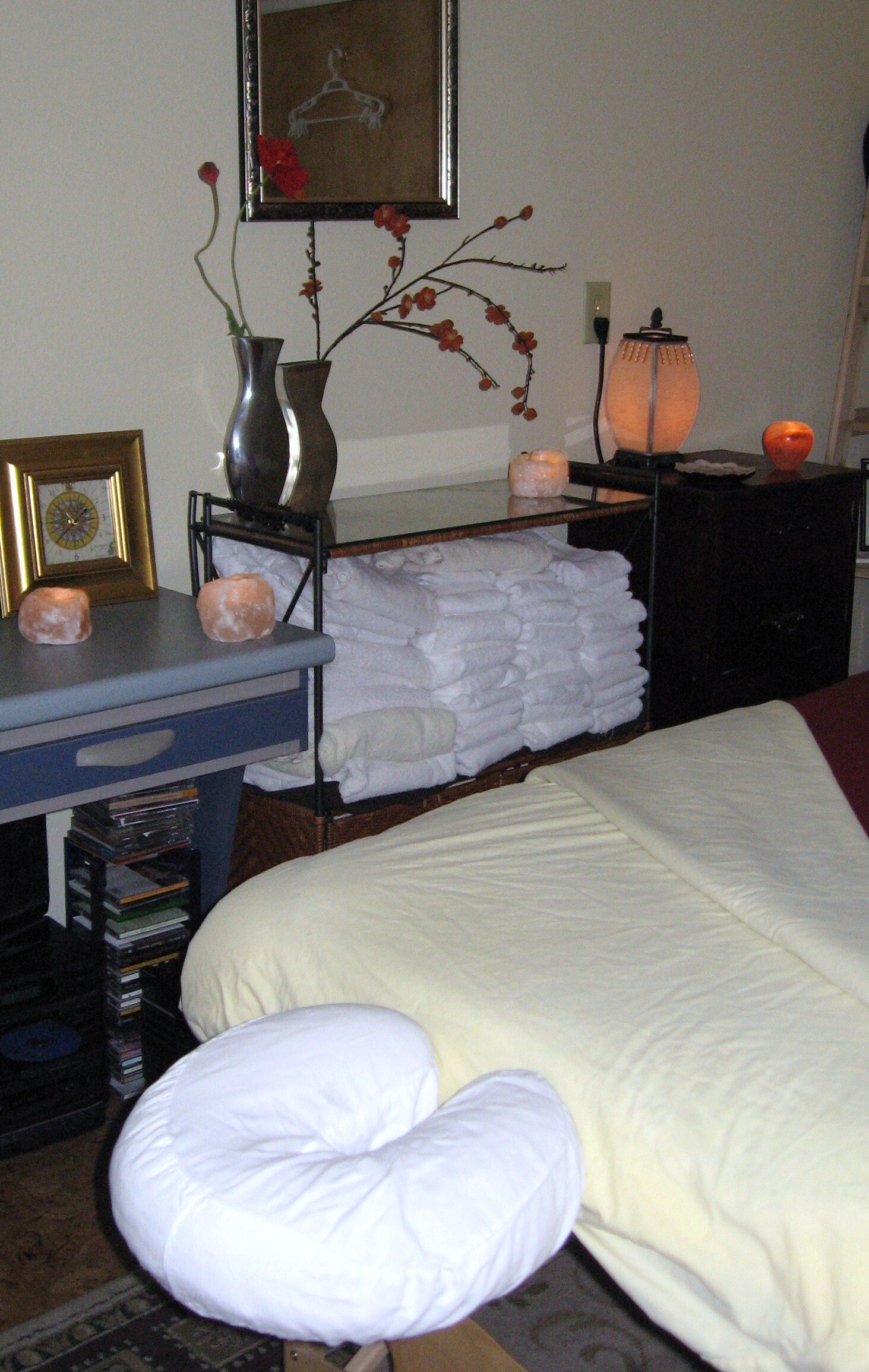 Massage Therapist/Sandy OR, Blazer Fan, Music Lover, Yoga Enthusiast, Pet Owner, Avid Reader and Concerned Citizen.