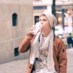 Julie, 14 y! Lyon, fan de @ZaneSilver :-) je follow back / Fan account of @ZaneSilver #TeamZane