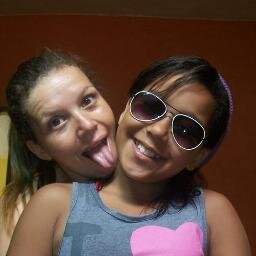 me segue sigoo de voolta pena que naum me seguem de voolta u.u