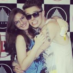 castagnolitas's profile picture. Spring breakers forever!
fui hackeada, recomeçando em 20/01/14