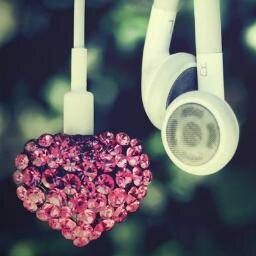 ♫♫♫ Nunca te identificarás mejor con algo que con la música♥ Sin música, la vida sería un error... -20-01-2014- ♥♥ ♫♫♫