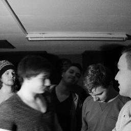 HeadFirst2009's profile picture. Rock || Funky || Lubricant


http://t.co/qOBAbo2FhS