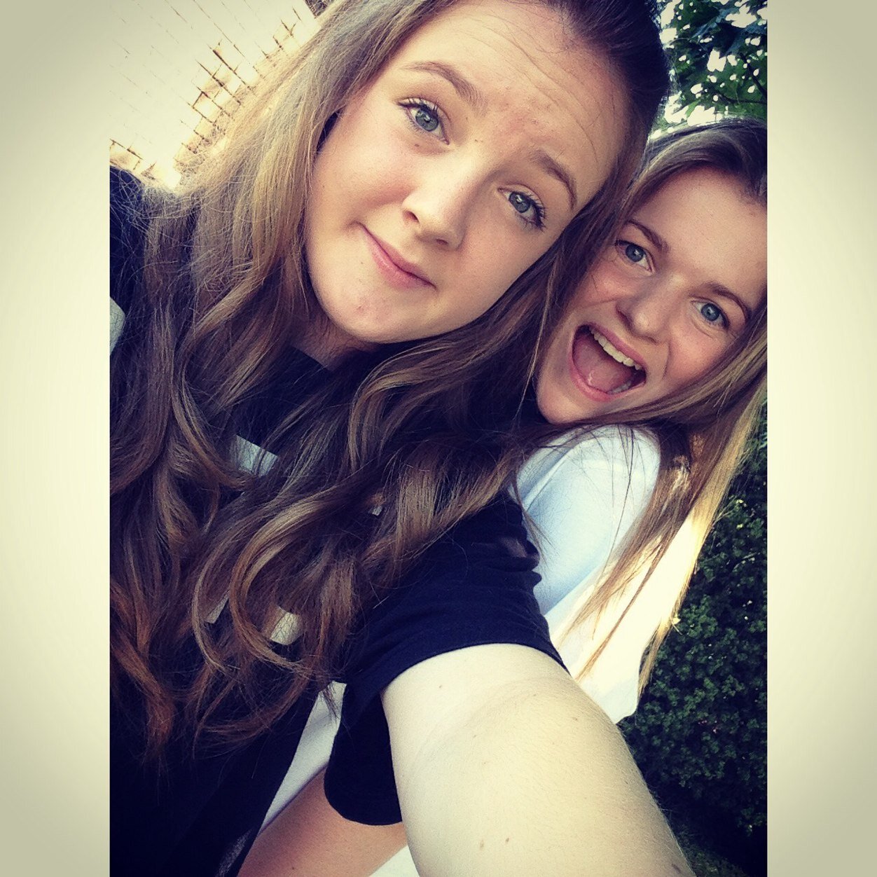 rachaellee98_'s profile picture. New to twitter,so follow me xx