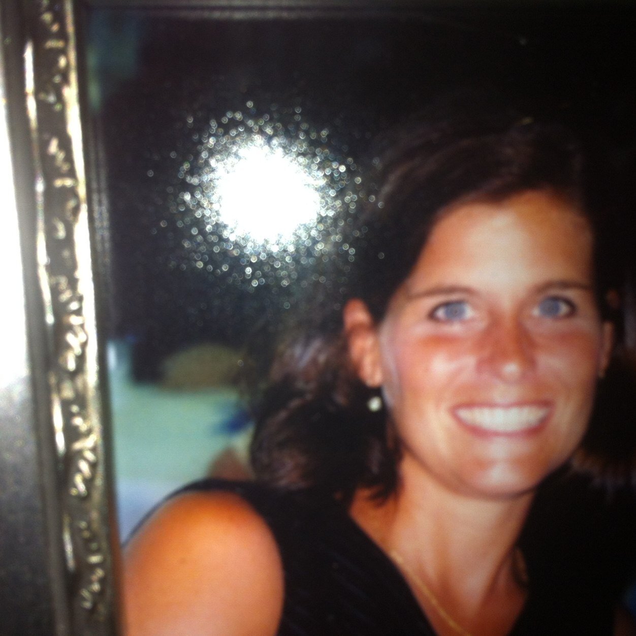 beckyefurd's profile picture. 