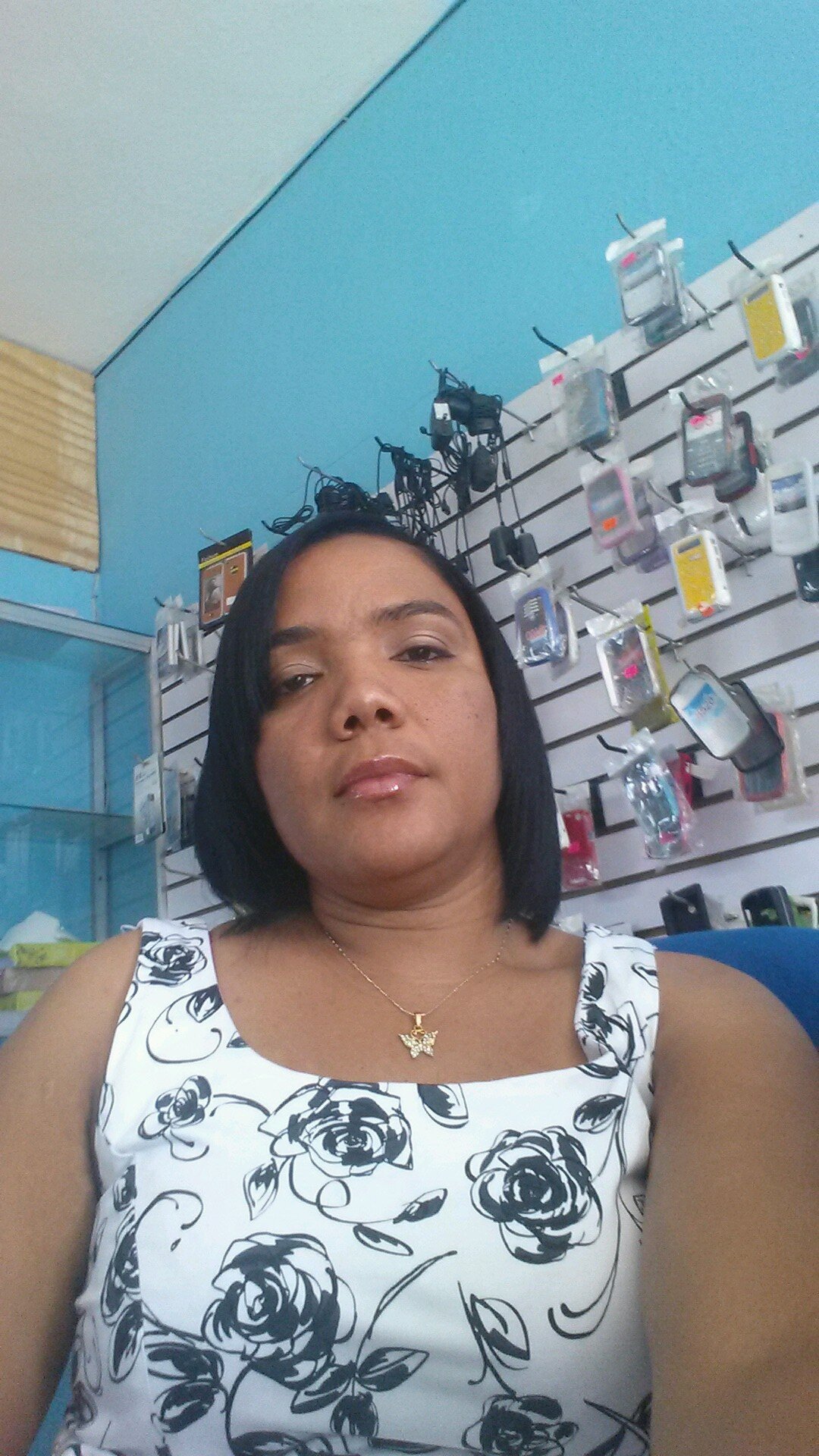 soy una una mujer sencillas y de paz..