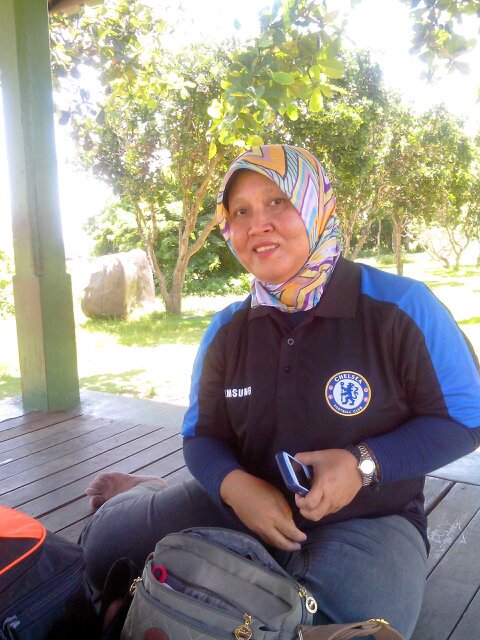 tini_batak_argo's profile picture. aku adalah aku simple n gak neko2 dan bukan siapa2, aku adalah manusia sama seperti mereka yang ada dibumi ini...