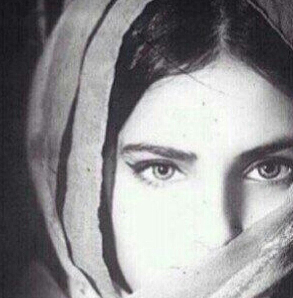 ‏‏أكتب لــَّــ̯͡ أنطق مــَّـا أخرس منــَّــي.. ٌ