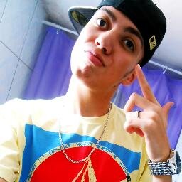 Menino sedutoor causadoor de problema, onde cheega roba a cena ♪