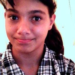 amo meus amigos amo a larissa manoela e adoro Deus