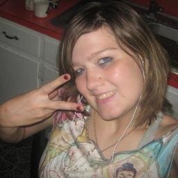 Sister of @Aldamon19 @ChrisDStrife and @zach_mercer96 niece of @fmjames cousin of @MooreKeldo1998 and @sinistercin1998 older daughter of @jerry182010