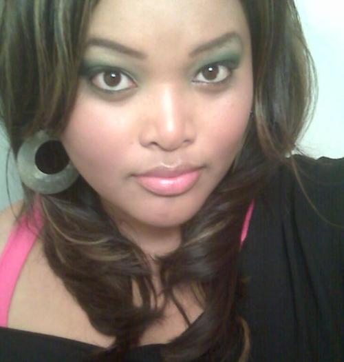 cambodian_mami's profile picture. wass up people im just a typical gitl with typical need hehe.. follow me if u dare lolz =)