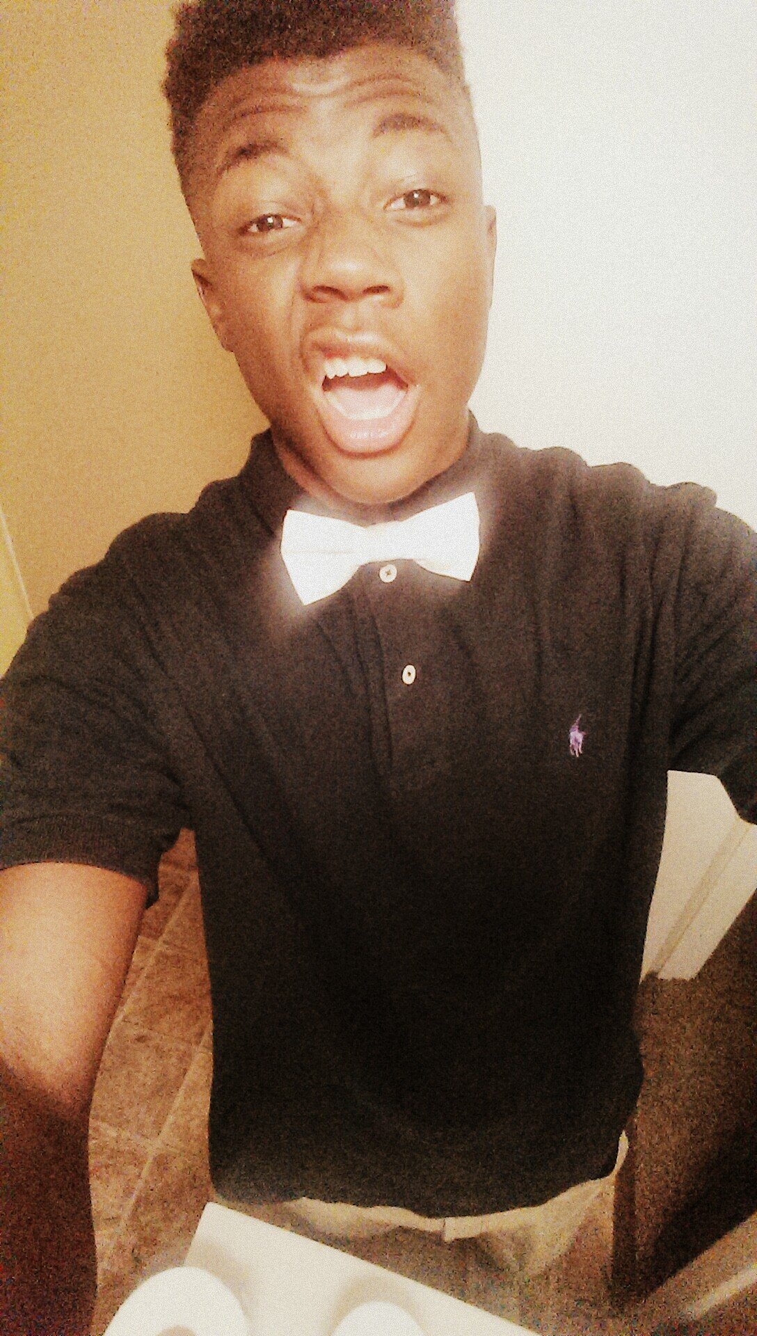 Only Follow If Your Shiiid Lol Jus Follow Not Hard Too Do @DaviThaSinger