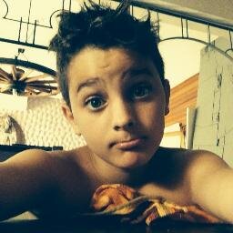 Hola soy luciano ! este es mi face https://t.co/u17Bb3w32p