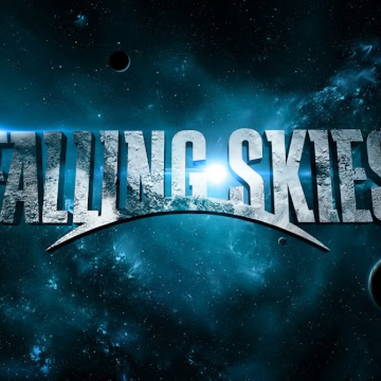 The name is Dustin! I'm 16! And I like to watch Falling Skies and Under the Dome! Hmu! And Tweet me! :)