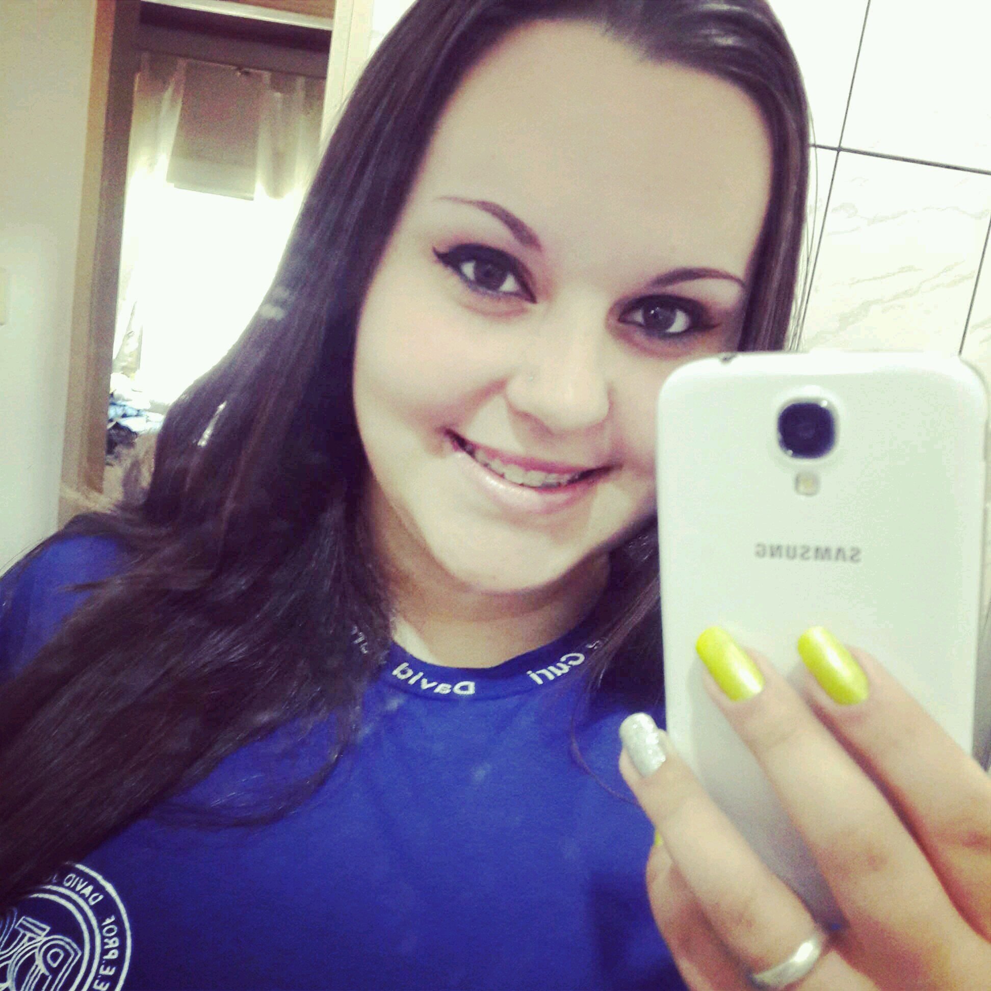 Ex Power Ranger Branco, Paulista, 16 anos, Pisciana, Palmeirense, Esposa do @EricksAguiar ♥. Instagram: @ mariiiscitriniti  Follow Me ?