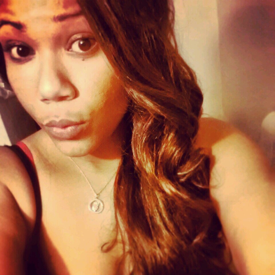What it Do Its ya Girl Rena Doin What It Do Ya Digg Chilin On The Coast♥ Lets Tweet Somthin #419#805#517#404♥#Libra#Sweetness♥#YellowBone♥#LightSkinn♥