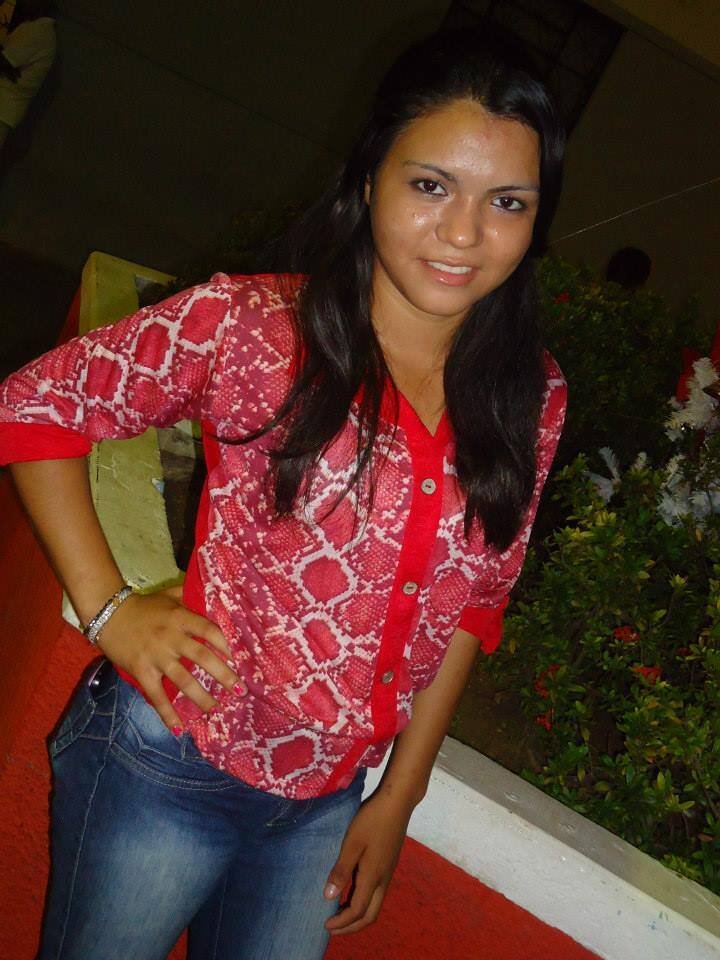 Que o tempo leve apenas o necessário. e me traga o suficiente.