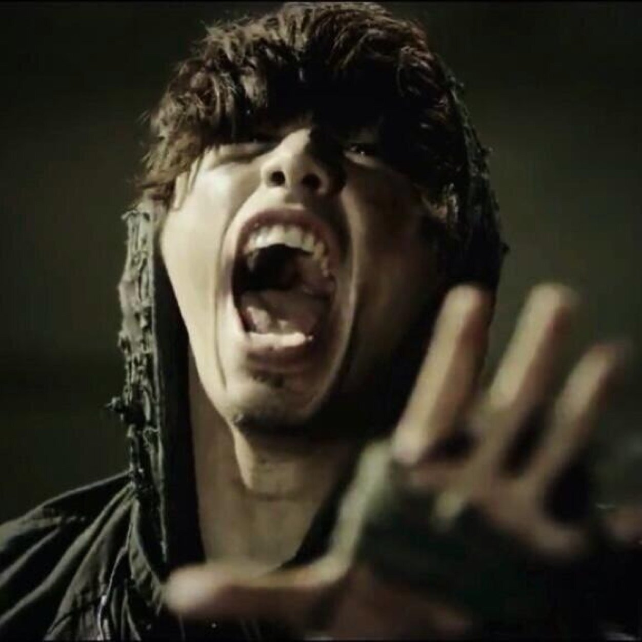 FENRIROORer's profile picture. It is an eleventh grade student's 19years old ONE OK ROCKer. the favor of ONE OK ROCK a life change better!! others -- MFS and MWAM favorite! 〜Track & Field〜