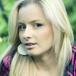 Mulqueensh563's profile picture. 