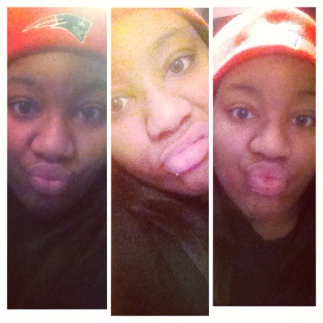 est 9/25.... ilovee makn moneyyyy ion fuqk too manyyy myy bestest friends are @iAmBonita_,, @nm_nia,,#TEAM PEYTON JAI WAGNER 3/21/13❤