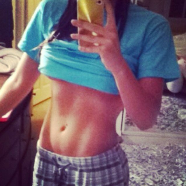 BIKINIS  ZUCCINIS  NO WEENIES  21 yrs compulsive eater. compulsive excerciser. 5'7. SW=140lbs. CW=130. GW1=130❌. GW2= 125. UGW=115.  AVI IS ME!