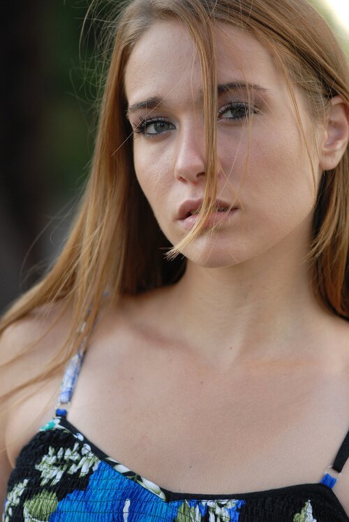 ElbertinaPartri's profile picture. Come here, I need to kiss you.