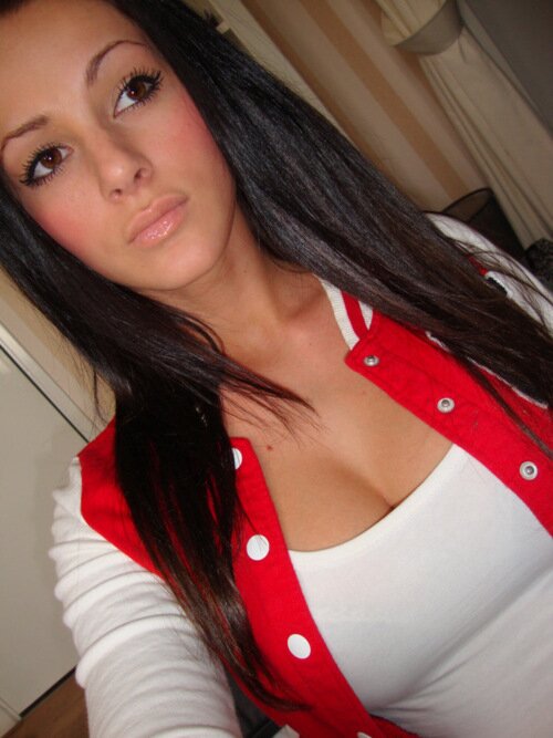 No girlfriend should EVER feel like she's in a competition with another girl. PERIOD.