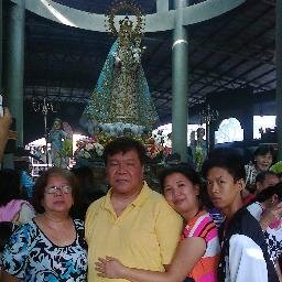 im a cool mom and friendly...i always love my family. . .:)