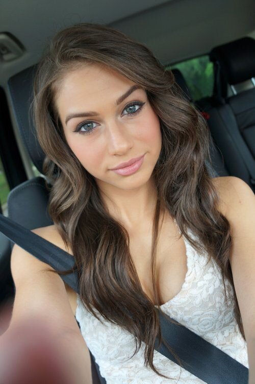 I miss your texting your sweet smile, so good to me so right.