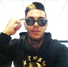 hi i'm Gianni & Killer