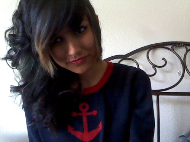 CherianneBertau's profile picture. Ugly is such a strong word. I prefer attractively disabled.