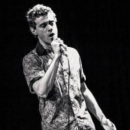 EmilioYapor's profile picture. Cantante. Música corre en mis venas... Regalo de Dios.