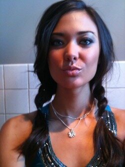 MerisPes's profile picture. I remember when we used to talk everyday, i miss that.