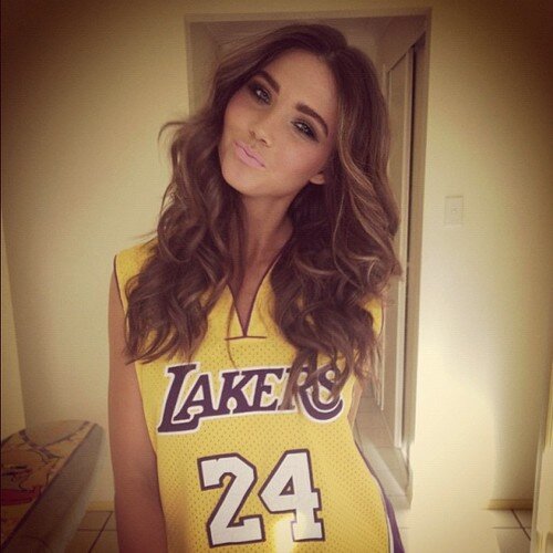 LiseMacCoghlan's profile picture. You might feel worthless to one person, but you are priceless to another.