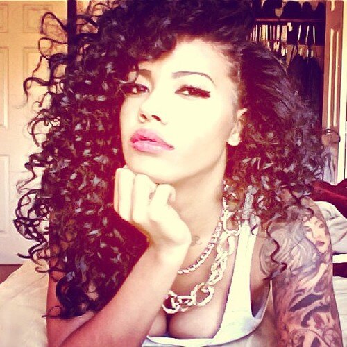 I want a relationship where you can lay with each other & just talk about anything and everything.