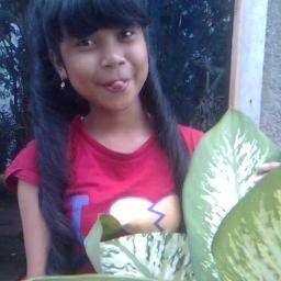 Haii:) Aku si gadis sederhana yang apa ada'nya, selalu ceria dan pantang menyerah .
Aku RIRI OKTA PURBANINGSIH :))

Yoroshiku:D