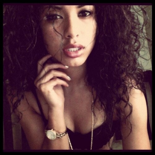 LoletaFairfowl's profile picture. Forever feeling like a second option.