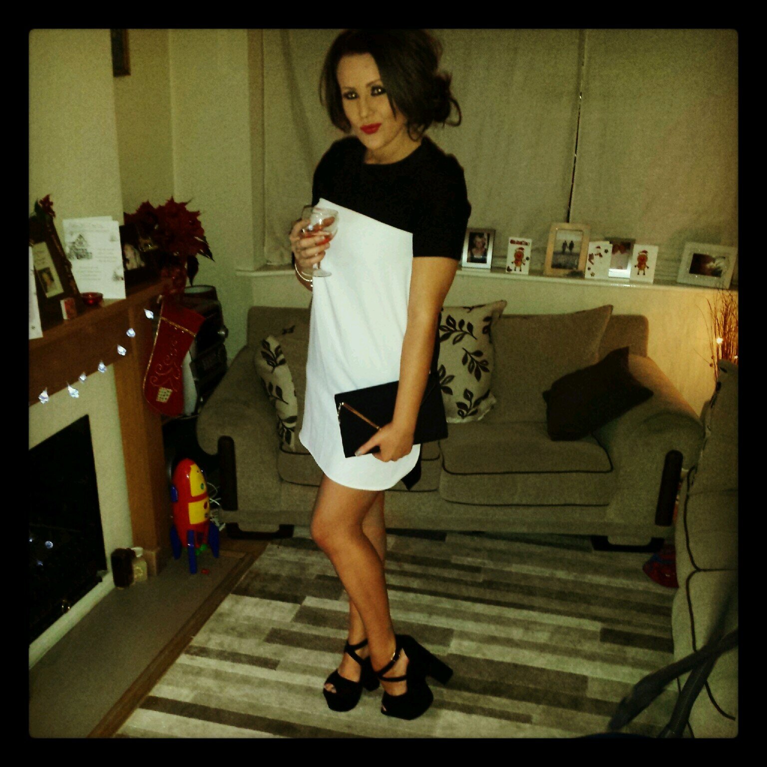 Everyones born a original don't die a copy.  ♡ProudMumma02/08/2011♡