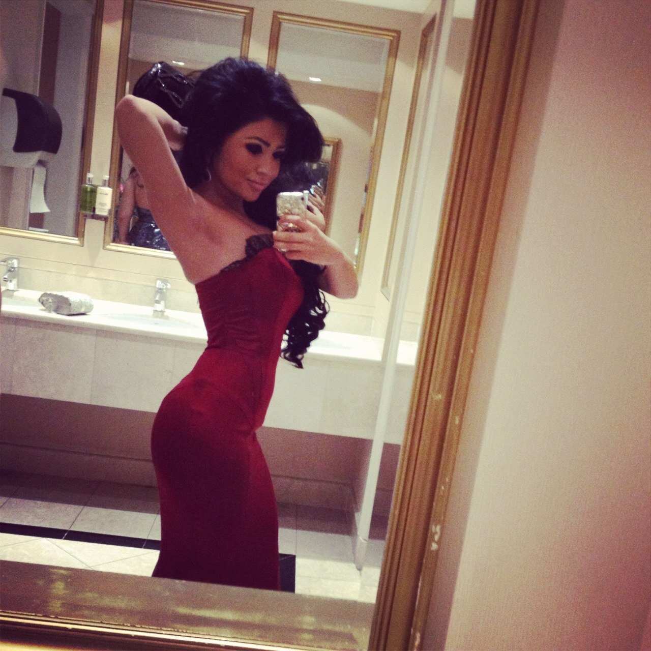 ReganPigeon's profile picture. Everyone is in love with the impossible; the impossible gives you neverending dreams and neverending hopes.