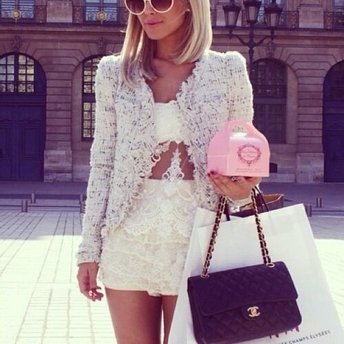 LexiKirkby's profile picture. If you make a girl laugh, she likes you. If you make a girl cry, she loves you.