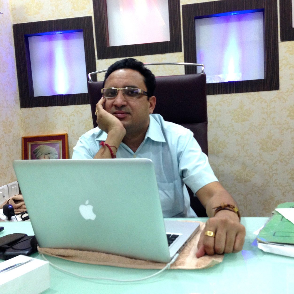 nareshveer3's profile picture. businessman