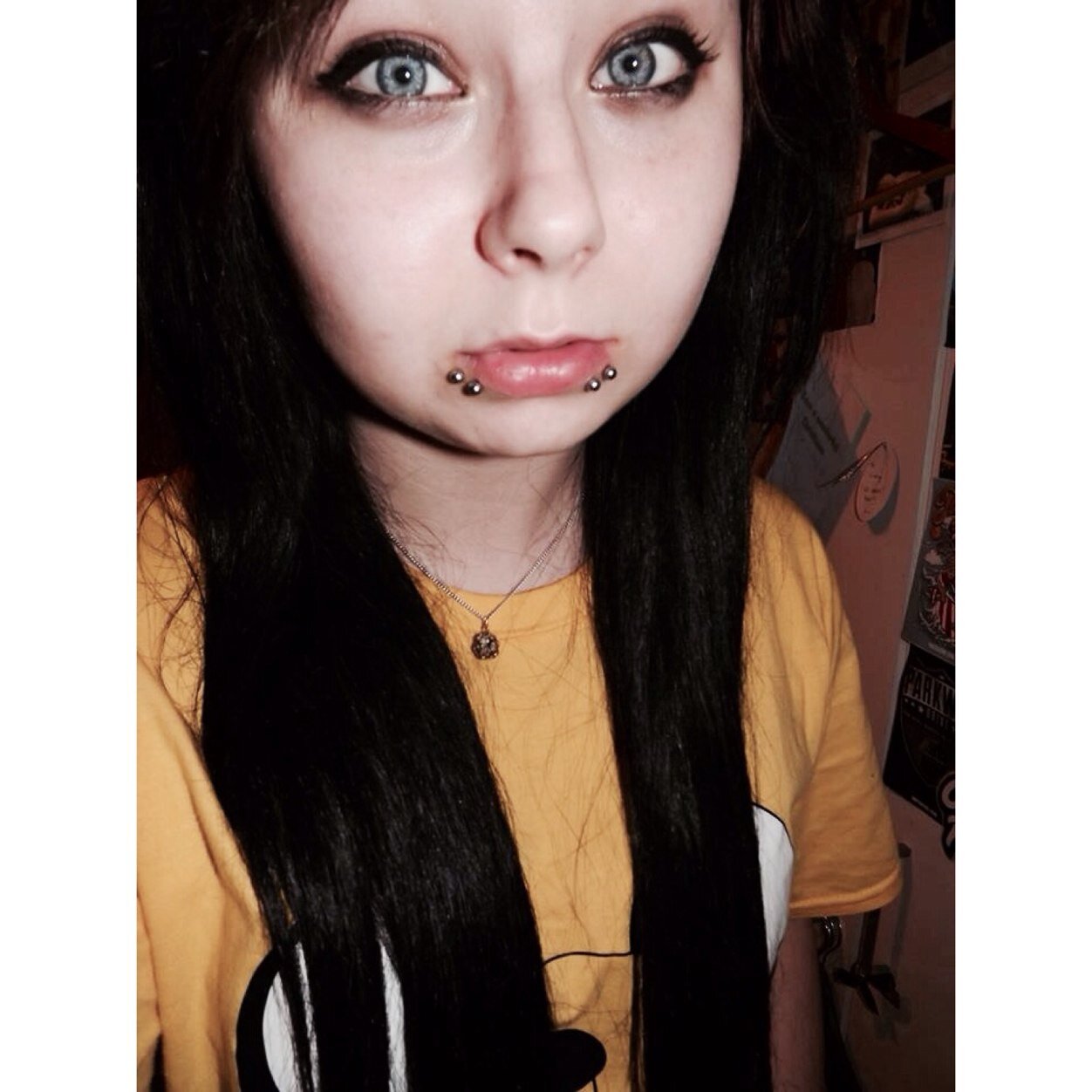 ~~ Parkway Drive, The Ghost Inside and Enter Shikari are my favourites ~~



Instagram~alishaj0nes