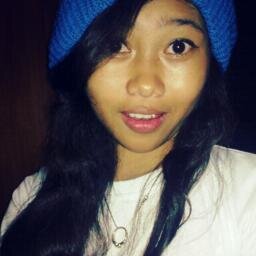pesek,manyun,manis,ngangenin,ngeselin,bawel  \(´▽`)/ 010114