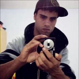 Tentei fugir mais não foi um sonho apenas eu sei,
O meu desejo ainda esta em ti...
http://t.co/QR9pya1h
http://t.co/mFbvSqVk