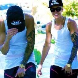 DJLeal2's profile picture. pode chamar ele de gay, pode chamar ele de viado, chame ele do que quiser. mas vc nunca será tão bom qnt Justin Bieber.