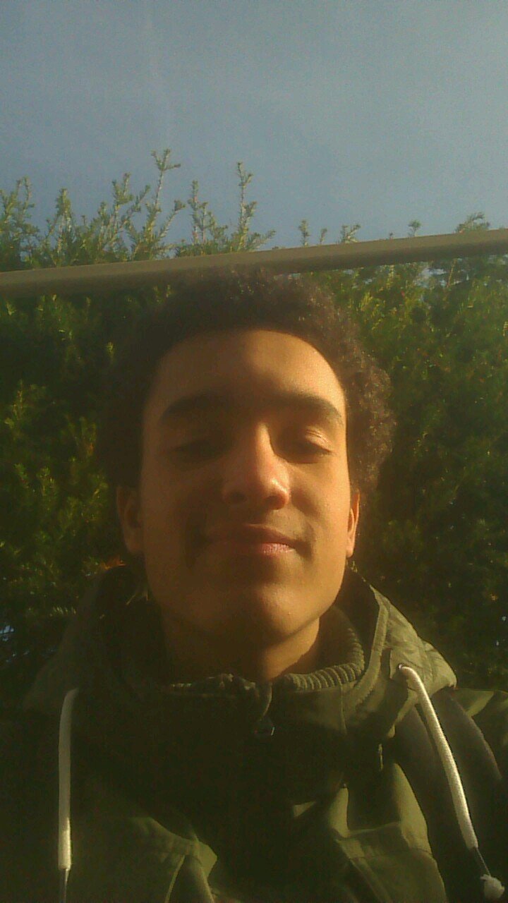 nadallz's profile picture. life is a movie pick your own row