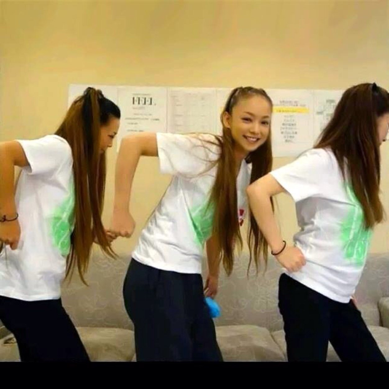 m88_y's profile picture. 安室奈美恵様生きがいです。FEEL(1)2014(2)GENIC(5)88(2)25th沖縄(1)Finally2/18・6/3 京都在住滋賀人です。 無言フォローすいません！気軽にフォローよろしくお願いします^_^